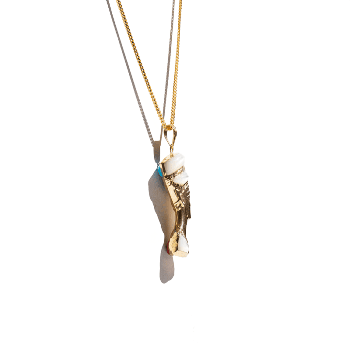 Beautiful Nefertiti Double-Sided Gold Pendant - Image 3